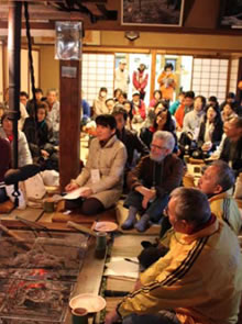 �p�l���f�B�X�J�b�V�����Řb������Ζ،���Y�Ăт����l