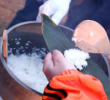 �H���ł̖{�i�I�ȕĐ����ɊF�^���ł�